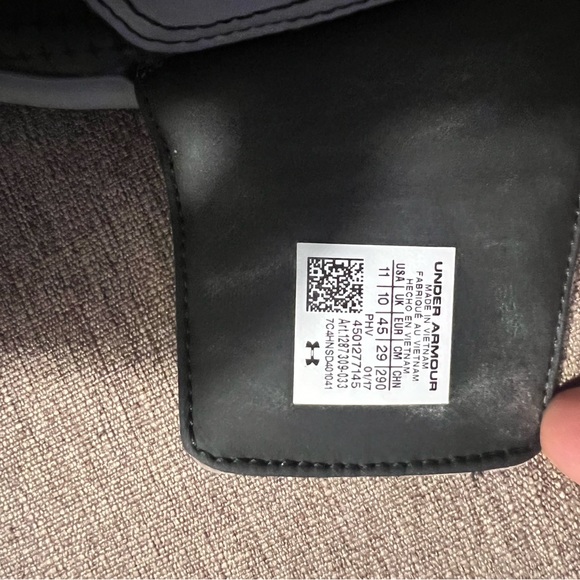 Under Armour men’s sandals. Size 11. Worn only a handful of times. Comfortable - Picture 5 of 5